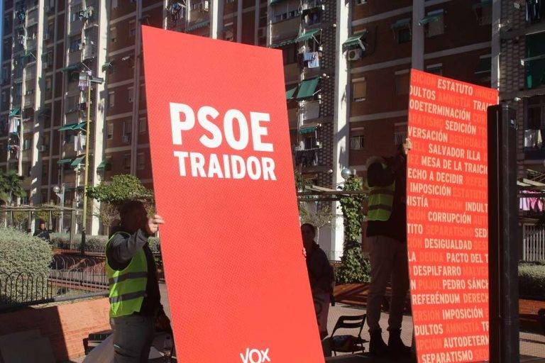 CATALUÑA| 81 fotos del PSC y PSOE traidores