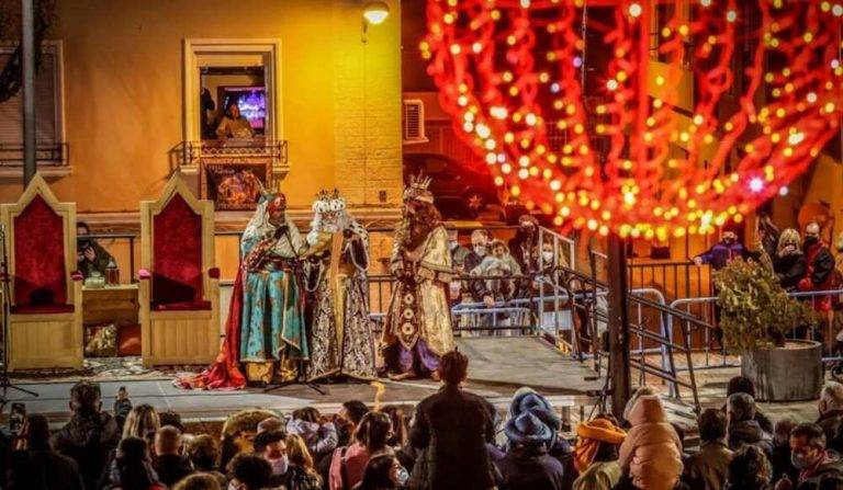 Ansiada y deseada Cabalgata de Reyes politizada PSOE en Petrel