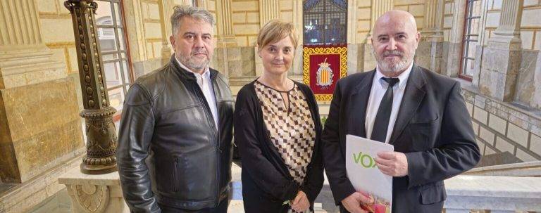 Moción de VOX rompe el cordón progre