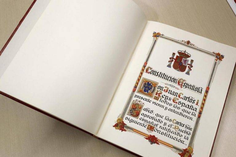 La Constitución celebra sus 45 años en medio de una gran tensión