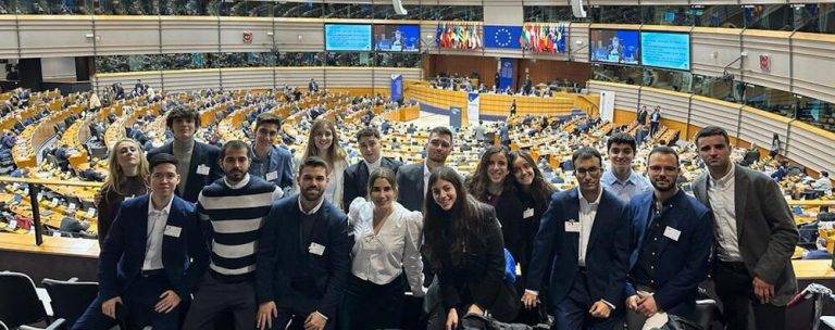 S’Ha Acabat a la UE: «Hay que coger el teléfono y parar el golpe»