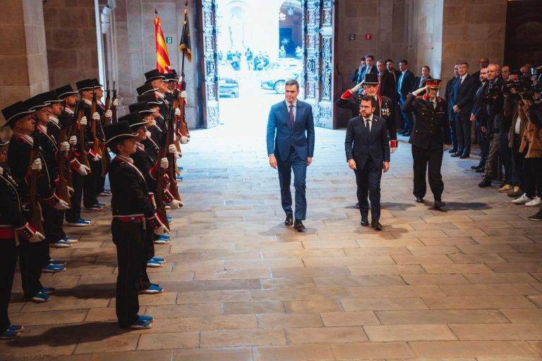 Sánchez: «La Constitución no acepte el referéndum»