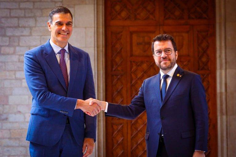 Ignorantes de la verdadera historia