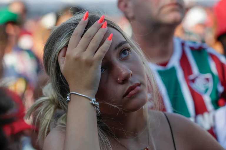 Río de Janeiro| Tristeza y llanto de hinchas del Tricolor Carioca