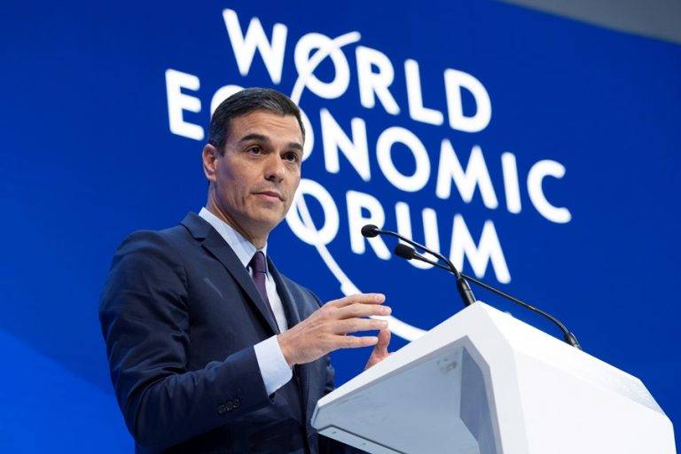 Jabón y mentir y echarse colonia