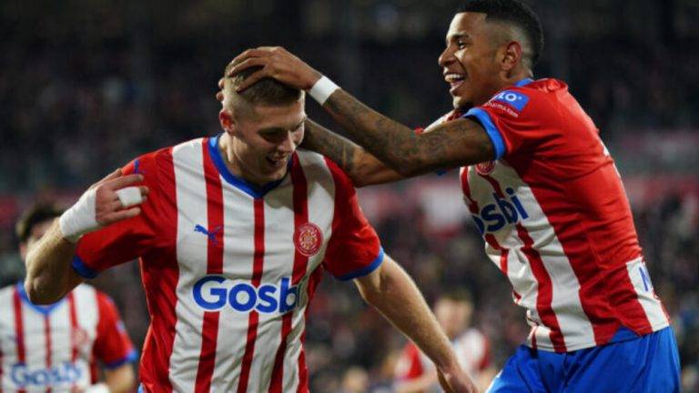 Gerona atesora 52 puntos y dinamita su techo ante Sevilla (5-1) 