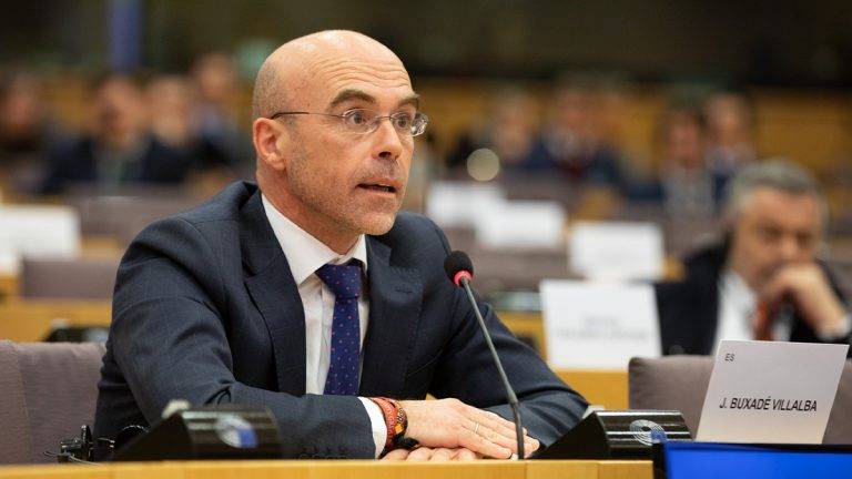 Pateras voladores de inmigrantes ilegales marroquíes