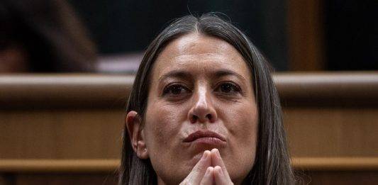 FOTOGRAFÍA. MADRID (ESPAÑA), 30 DE ENERO DE 2024. JxCat se suma a Vox y PP contra regular el alquiler de temporada.- Nogueras: PSC y ERC nos han vendiendo un concierto económico inexistente". El ánimo homicida y desestabilizar la UE complican la Amnistía. El Congreso dice 'no' a la amnistía. No a la amnistía: Votos emitidos 350. Votos 'sí' 171. votos 'no' 179. La portavoz de la derecha separatista del golpista fugado de la Justicia española Carles Puigdemont Casamajò, Junts per Catalunya (JxCat), en el Congreso de los Diputados, Miriam Nogueras Camero, asiste este martes al pleno extraordinario del Congreso de los Diputados sobre Ley Orgánica de Amnistía para la Normalización Institucional; Política y Social en Cataluña. La votación vuelve a estar en el aire tras la advertencia de Junts de que no apoyará el texto si el PSOE se niega a modificarlo al considerar que la ley no protege del todo a sus golpistas en materia del terrorismo y corrupción. Los separatistas han reunido de urgencia a su dirección. Efe