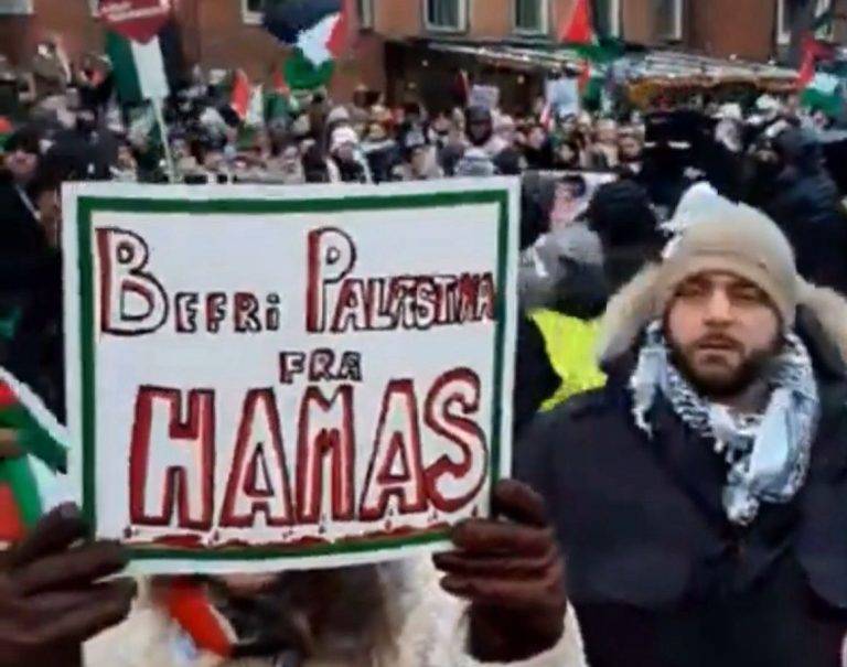 Islamistas: «Follaré a tu hermana; Hamas os pisoteará la cabeza»