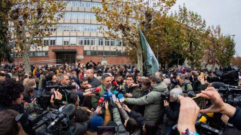 Primera piedra para sacar a la Guardia Civil de Navarra