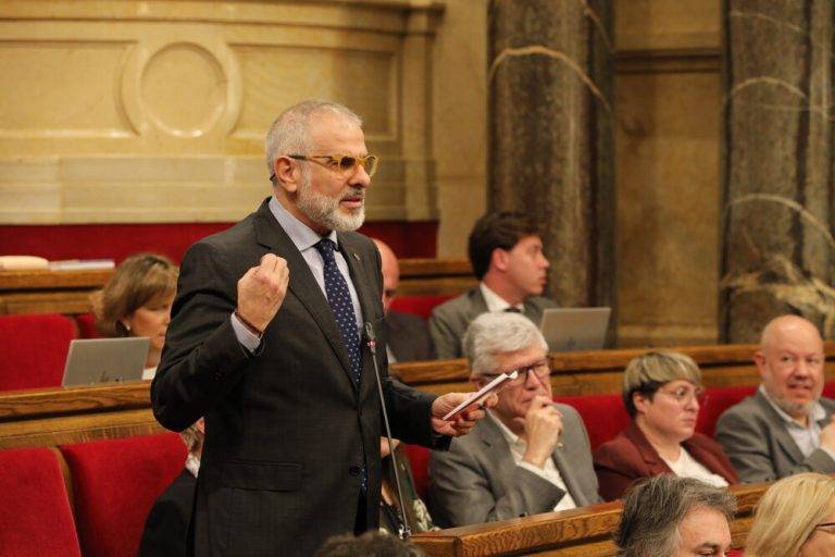 El régimen enviará a los Mozos a Francia ante inseguridad