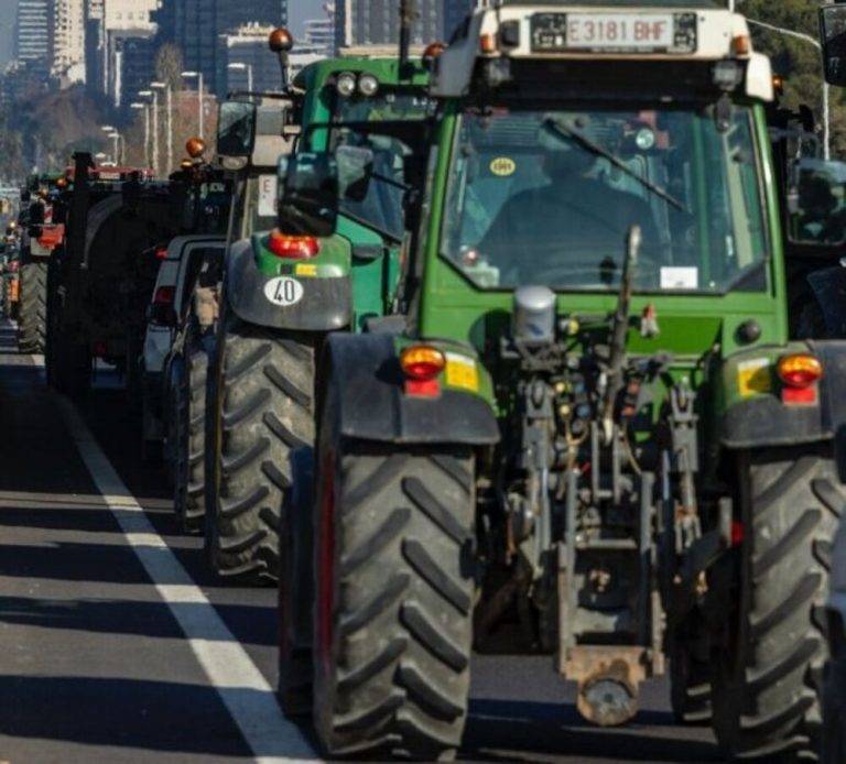 Consejeros de VOX CyL plantan a los Goya por los agricultores