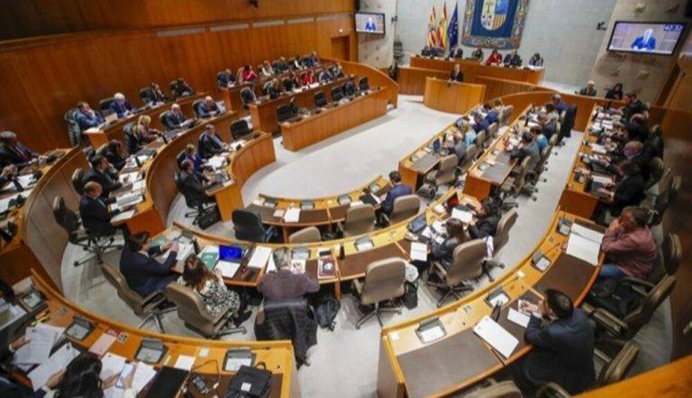 VOX cumple y deroga la Memoria Histórica (Memoria Democrática) 