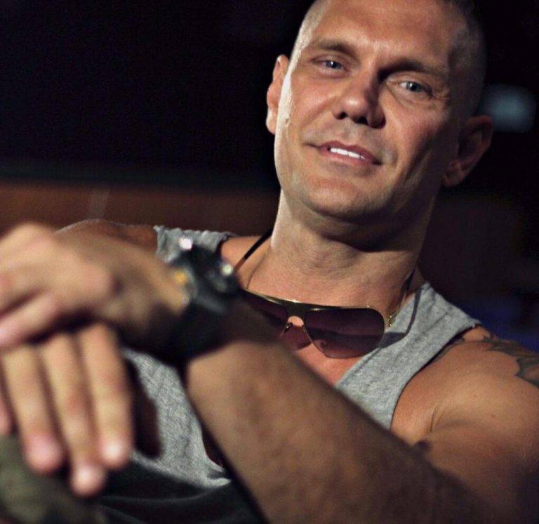 FOTOGRAFÍA. REINO DE ESPAÑA, 28 DE JUNIO DE 2018. Apertura de juicio contra Ignacio Jordà González (Nacho Vidal). La Sección Tercera de la Audiencia de Valencia ha revocado el sobreseimiento provisional de la causa seguida contra el actor, director y productor de cine pornográfico español,  Ignacio Jordà González Mataró, Barcelona, 30 de diciembre de 1973), conocido por su nombre artístico "Nacho Vidal", y otros dos investigados en relación con la muerte de un fotógrafo, el 28 de julio de 2019 en la localidad de Enguera, durante la celebración de un ritual con metilfubotenina, una sustancia presente en el veneno del sapo de la especie bufo alvarius. Efe