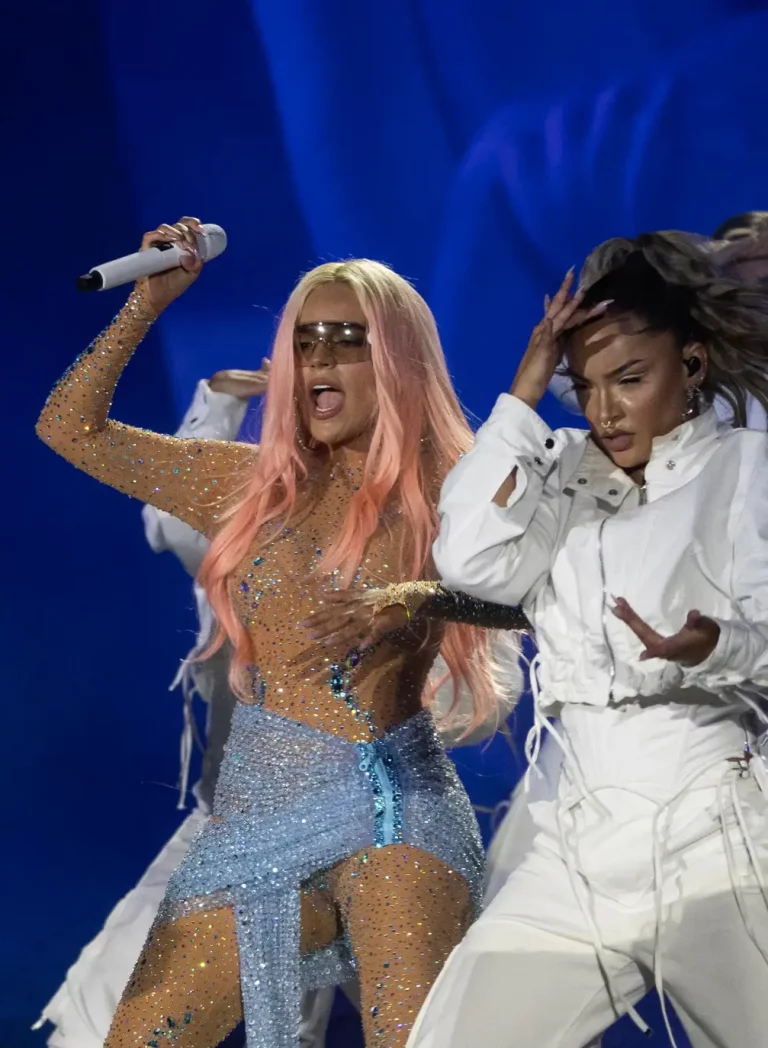 Malla semitransparente de Carolina Giraldo Navarro (Karol G)