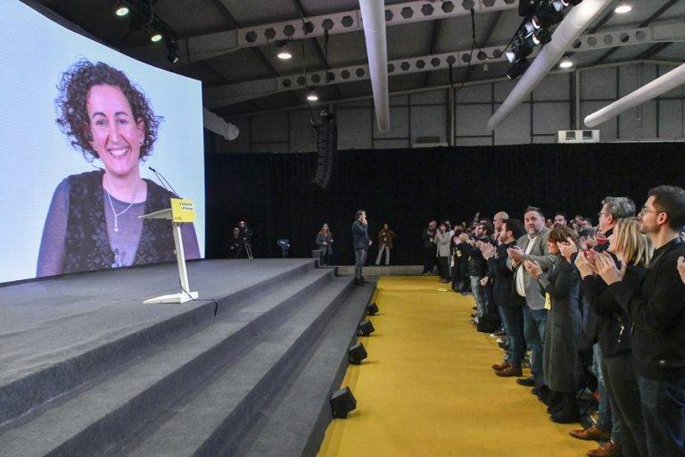 FOTOGRAFÍA. LÉRIDA (REINO DE ESPAÑA) /GINEBRA (SUIZA), 28 DE ENERO DE 2023. El juez aplaza el interrogatorio de Matagallos (ERC). García-Castellón deniega la petición de Matagallos. Sánchez y PSOE negocian con ERC el referéndum de independencia, una convocatoria que Pedro Sánchez Pérez-Castejón y Partido Socialista no han anunciado aún al tiempo que desde ERC ya ven "posible" la convocatoria de la consulta pacata de independencia. La golpista prófuga de la Justicia española, una de las cabecillas de la célula terrorista del Proces "Tsunami Democrátic" conocida en la causa Tsunami Democrátic como "Matagalls" (Matagallos) y  secretaria general de la extrema izquierda separatista Esquerra Republicana de Catalunya (ERC), Marta Rovira Vergés, en una imagen transmitida por videoconferencia durante un acto de precampaña de la extremidad organización separatista ERC. Efe