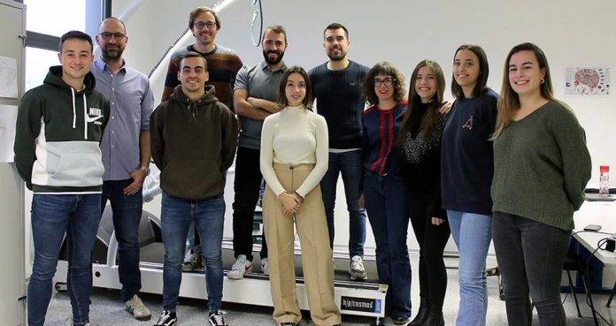 FOTOGRAFÍA. VALLADOLID (REINO DE ESPAÑA), 22 DE MARZO DE 2024. UEMC gana el Premio de Investigación en Medicina del Deporte. En la imagen los miembros del equipo de investigación de la Universidad Europea Miguel de Cervantes (UEMC) premiado con el "Premio Nacional de Investigación en Medicina del Deporte Fundación Cajastur" que convoca la Universidad de Oviedo y que esta edición cumple 25 años. Se trata de los investigadores del grupo estratégico de investigación i+HeALTH de la UEMC, Alejandro Santos Lozano, José Pinto Fraga, Héctor Menéndez Alegre, Simone Lista, Susana López Ortiz y Sergio Maroto Izquierdo, todos ellos profesores e investigadores de la Universidad Europea Miguel de Cervantes de Valladolid. Lasvocesdelpueblo (Ñ Pueblo)