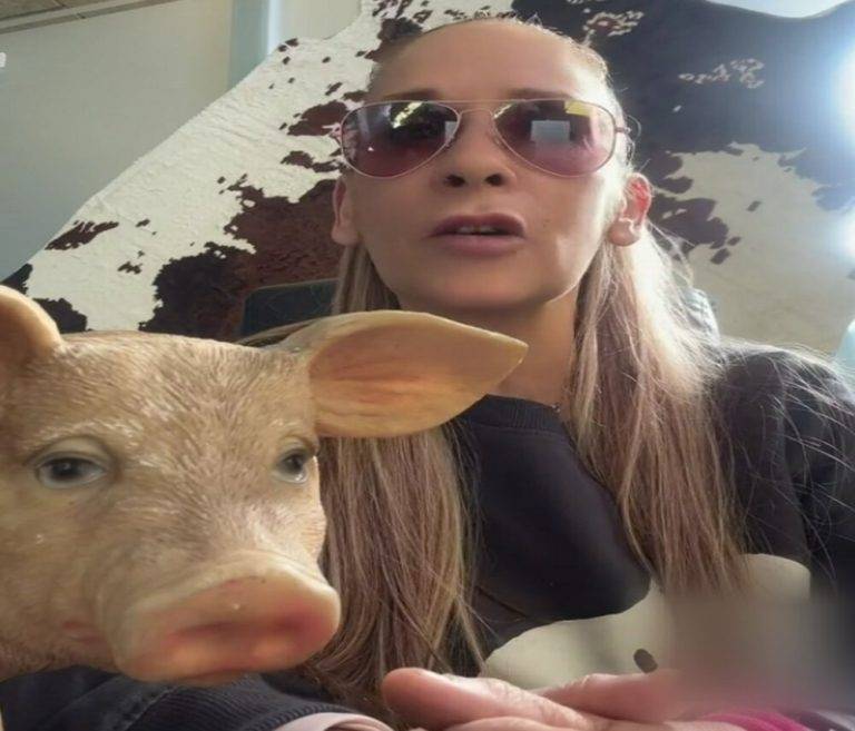 Yolanda Díaz cerda de España vete a tomar por el culo