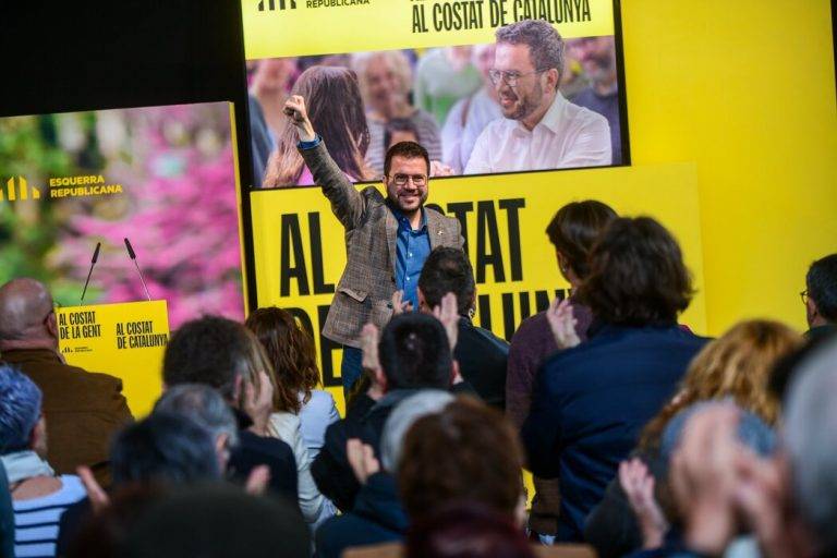 FOTOGRAFÍA. TARRASA (BARCELONA) REINO DE ESPAÑA, 01 SE MAYO DE 2024. ERC: "El PSOE tiene ahora la oportunidad de votar la lawfare. El presidente de la Generalitat de Cataluña y candidato de Esquerra Republicana de Catalunya (ERC) a la reelección, Pere Aragonés, participa este miércoles en un acto de campaña electoral de ERC en Tarrasa (Barcelona). Lasvocesdelpueblo