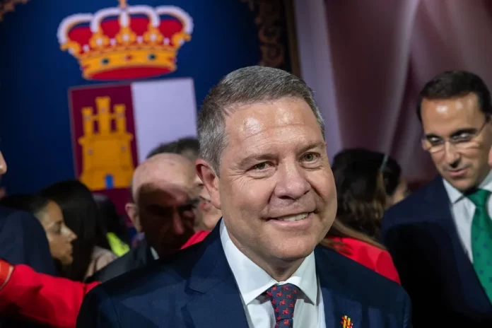 FOTOGRAFÍA. TOLEDO (REINO DE García-Page va a recurrir ante Tribunal Constitucional la amnistia (1) FOTOGRAFÍA. TOLEDO (REINO DE ESPAÑA), 31 DE MAYO DE 2024. Page (PSOE) recurrirá la amnistía por "agresión a la igualdad". El presidente del Gobierno autonómico de Castilla-La Mancha y secretario general del Partido Socialista Obrero Español (PSOE) en esta comunidad autónoma, Emiliano García-Page Sánchez, este viernes durante el acto institucional con motivo del Día de Castilla-La Mancha, que se ha celebrado en Toledo. Efe