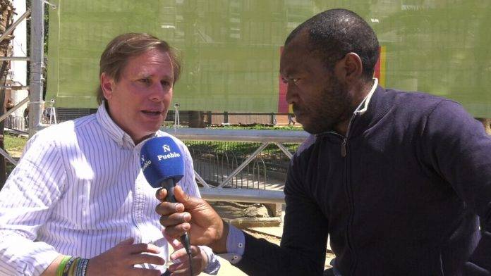 Joan Garriga Doménech, VOX, 12M, elecciones catalanas,votar a VOX, Catalunya FOTOGRAFÍA. BARCELONA (REINO DE ESPAÑA), 05 DE MAYO DE 2024. ¿Por qué es importante votar a VOX en Cataluña? El número 3 de las listas de VOX por Barcelona al Parlament de Catalunya, Joan Garriga Doménech, durante una entrevista flash con el diario digital Lasvocesdelpueblo. Lasvocesdelpueblo (Ñ Pueblo)