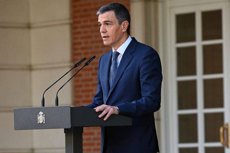 FOTOGRAFÍA. MADRID (REINO DE ESPAÑA), 28 DE MAYO DE 2024. La Fiscalía de la UE investiga a la mujer de Sánchez por corrupción. El presidente del Gobierno de coalición comunista de España, líder de la internacional socialista y secretario general del Partido Socialista Obrero Español (PSOE), Pedro Sánchez Pérez-Castejón, confirma que el Consejo de Ministros aprueba hoy el "reconocimiento del Estado de Palestina", tal y como anunció el 22 de mayo en el Congreso de los Diputados. lasvocesdelpueblo (Ñ Pueblo)