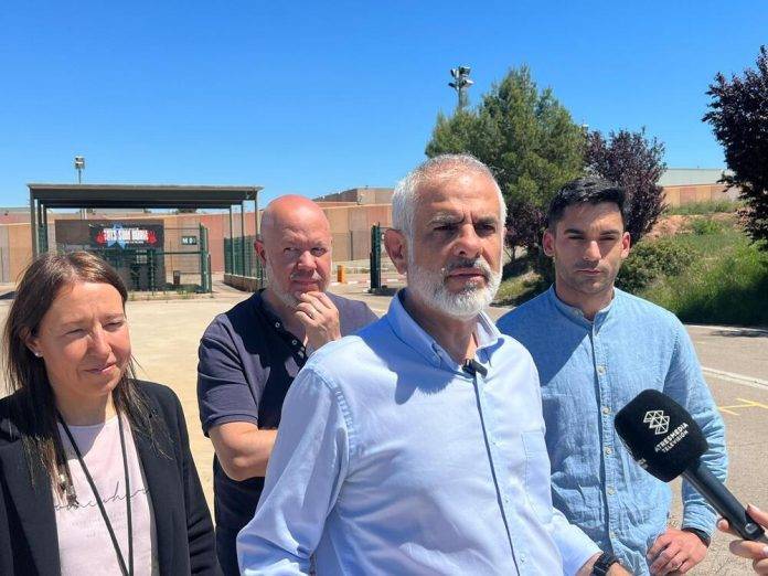 Cs, Ciutadans, Ciudadanos, Cs, 12M, Elecciones Catalanas, FOTOGRAFÍA. MANRESA (BARCELONA) REINO DE ESPAÑA, 10 DE MAYO DE 2024. Elecciones Catalanas del 12 Mayo. Cs: "Buscan rearmarse y vampirizar a Illa y Sánchez". "Puigdemont no merece estar en el Palau de la Generalitat, merece estar aquí purgando sus delitos". Así lo ha dicho el candidato de Cs a President del Govern de la Generalitat de Catalunya, Carlos Carrizosa Torres, en una atención a medios realizada desde el Centro Penitenciario de Lledoners. Lasvocesdelpueblo (Ñ Pueblo)