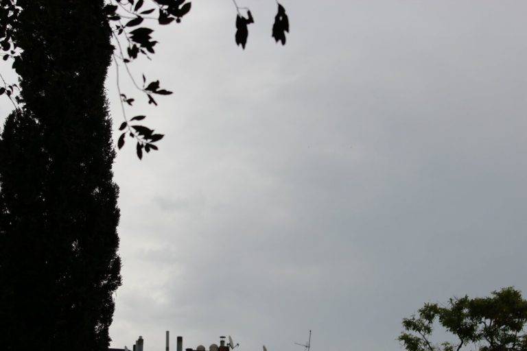 FOTOGRAFÍA. BARCELONA (REINO DE ESPAÑA), 12 DE MAYO DE 2024. Lluvias y descenso de temperaturas en España. Jornada electoral y Noche Electoral del 12M con VOX en Barcelona. Elecciones catalanas del 12 Mayo (12M). VOX gana las encuestas y sube en votos y porcentaje de votos, manteniendo a todos sus diputados de la pasada legislatura. El presidente de VOX, Santiago Abascal Conde, arropa a los nuevos representantes de la Resistencia, liderados por el candidato a President del Govern de la Generalitat de Catalunya, Ignacio Garriga Vaz de Conceiçao, 8 diputados por Barcelona -María Elisa García Fuster, Joan Garriga Doménech, Manuel Jesús Acosta Elías (Manuel Acosta), Mónica Lora Cisquer, Júlia Calvet Puig, Andrés Félix Bello Sanz-, 2 por Tarragona -Sergio Macián de Greef y Javier Ramírez Gutiérrez- 1 por Gerona, Alberto Tarradas Peneque y por Lérida Rafael Villafranca Merce. Lasvocesdelpueblo (Ñ Pueblo)