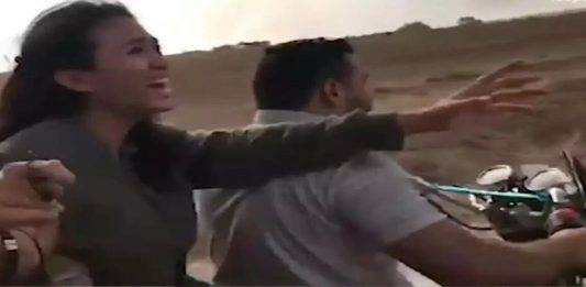 COMBO DE FOTOGRAFÍAS. ARRIBA: KIBUTZ BEERI (ISRAEL), 07.10.2023. Dos terroristas palestinos del Daesh de Gaza Hamás secuestrando a la joven israelí, Noa Argamani, rumbo al califato islámico de Gaza durante el Holocausto II perpetrado por más 3.000 terroristas palestinos del Hamás en territorio soberano de Israel este sábado, 7 de octubre de 2023. Pantallazo vídeo Cámara GoPro de terroristas/Lasvocesdelpueblo (Ñ Pueblo). ABAJO: JERUSALÉN (ISRAEL), 08 DE JUNIO DE 2024. Noa liberada tras 245 días de cautiverio. El Ejército de defensa de Israel libera a 4 rehenes entre ellos Noa Argamani de 25 años (d), volviendo a estar con su padre siendo su madre con una enfermedad terminal. Noa secuestrada en el festival Música Nova del desierto de Israel el pasado 7 de octubre de 2023, el día del Holocausto II (Sabbat negro), invasión de grupos terroristas yihadistas palestinos, movilizados por las bandas terroristas palestinas Hamás e Yihad Islámica Palestina (YIP). Fuerzas de Defensa de Israel/Lasvocesdelpueblo (Ñ Pueblo).