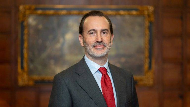 FOTOGRAFÍA. PALMA DE MALLORCA (ISLAS BALEARES) REINO DE ESPAÑA, 19 DE JUNIO DE 2024. Campaña criminal contra la democracia y Presidente Le Senne.- El Presidente del Parlamento autonómico de las Islas Baleares por el Grupo Parlamentario de la Resistencia (VOX), Gabriel Antonio Le Senne Presedo (Gabriel Le Senne), durante una declaración institucional. Lasvocesdelpueblo (Ñ Pueblo)