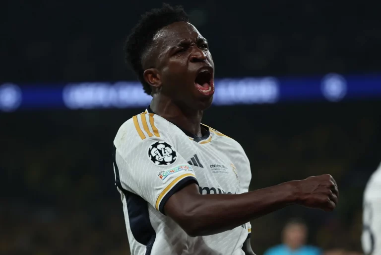 FOTOGRAFÍA. LONDRES (REINO UNIDO), 01 DE MAYO DE 2024. Claves y titulares de la Decimoquinta del Real Madrid. El delantero brasileño del Real Madrid Vinícius Júnior celebra tras anotar el segundo gol del equipo madridista durante la final de la Liga de Campeones que Real Madrid y Borussia Dortmund disputan hoy sábado en el estadio de Wembley, en Londres. Efe