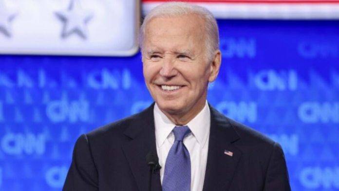 FOTOGRAFÍA. ATLANTA (ESTADOS UNIDOS DE AMÉRICA), 27 DE JUNIO DE 2024. Biden insinúa que Trump es un dictador. La voz Biden sonó ronca y áspera en el debate. El presidente de EE.UU., Joe Biden durante el debate presidencial en Atlanta (EE.UU.). Efe