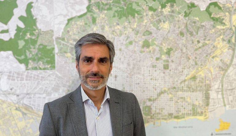FOTOGRAFÍA. BARCELONA (REINO DE ESPAÑA), 3 DE JULIO DE 2024. El presidente del Grupo municipal de VOX en el Ayuntamiento de Barcelona, Gonzalo de Oro-Pulido Plaza, este miércoles durante unas declaraciones sobre la actualidad política de la ciudad Condal del Reino de España. Lasvocesdelpueblo (Ñ Pueblo)