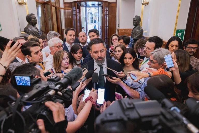 MADRID (REINO DE ESPAÑA) 11 DE JULIO DE 2024. El presidente de VOX, Santiago Abascal Conde, denuncia que el líder del PP haya asumido la política migratoria del PSOE y emplaza a la reunión de Comité Ejecutivo Nacional de VOX de esta tarde, que "dará una respuesta a la decisión de Feijóo de romper los gobiernos regionales". Lasvocesdelpueblo (Ñ Pueblo)