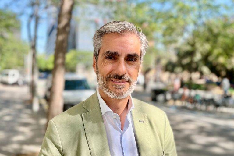 Oro-Pulido: Las redes sociales del Ayuntamiento «no pertenecen» ni a Collboni ni al PSC; «no podemos esperar nada de quienes no respetan la democracia» con «cordones antidemocráticos»