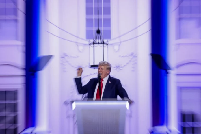 candidato Trump, presidente Trump, Donald John Trump FOTOGRAFÍA. MILWAUKEE (WISCONSIN) ESTADOS UNIDOS DE AMÉRICA), 18 DE JULIO DE 2024. Claves promesa electoral de Trump.- El expresidente de Estados Unidos, Donald John Trump (2017-2021), aceptó oficialmente este jueves la nominación como candidato del Partido Republicano para las elecciones del próximo 5 de noviembre. Efe