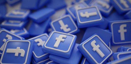 FOTOGRAFÍA. BARCELONA (REINO DE ESPAÑA), 04 DE JULIO DE 2024. Fiscalía de Audiencia Nacional investiga a Facebook e Instagram.- Detalle de una Pila de 3D de varios logotipos de Facebook., en la actualidad conocido como "META". Imagen creada por Freepik/Lasvocesdelpueblo (Ñ Pueblo)