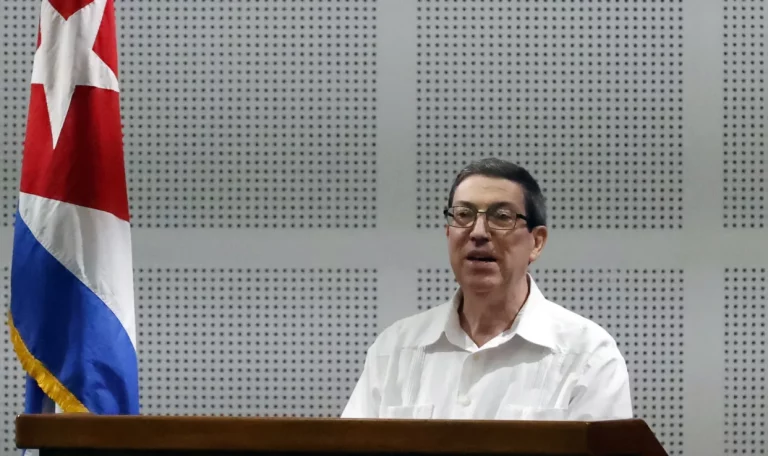 FOTOGRAFÍA. LA HABANA (CUBA), 18 DE NOVIEMBRE DE 2023. Cuba mantiene el apoyo a Maduro.- El canciller de la dictadura comunista de Cuba, Bruno Rodríguez Parrilla, durante la IV Conferencia La Nación y la Emigración, en La Habana (Cuba), este 18 de noviembre de 2023. Efe