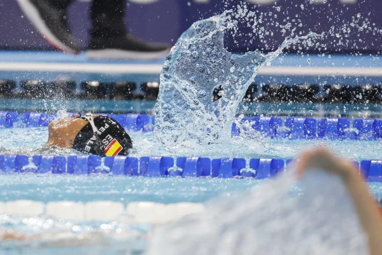 FOTOGRAFÍA. PARÍS (FRANCIA), 31 DE AGOSTO DE 2024. JJOO PARAOLÍMPICOS PARÍS 2024. Inestabilidad en el Reino de España. María Teresa Perales Fernández comparte el trono con Phelps. La nadadora española María Teresa Perales Fernández (Teresa Perales) compite en la final de 50 metros espalda S2 Femenino de los Juegos Paralímpicos París 2024, consiguiendo el bronce, este sábado en la capital francesa. Efe