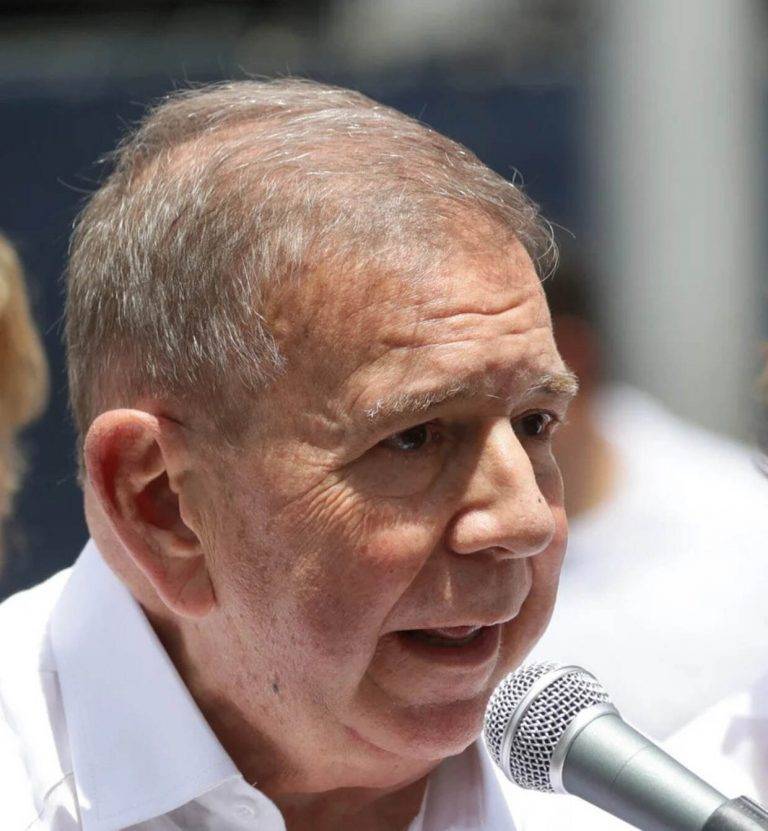 FOTOGRAFÍA. CARACAS (VENEZUELA), 28 DE JULIO DE 2024. Urrutia llamó a Maduro a que respete la voluntad del pueblo. El abanderado del antichavismo mayoritario, Edmundo González Urrutia, durante unas declaraciones en marco de la jornada electoral presidencial en Venezuela. Efe