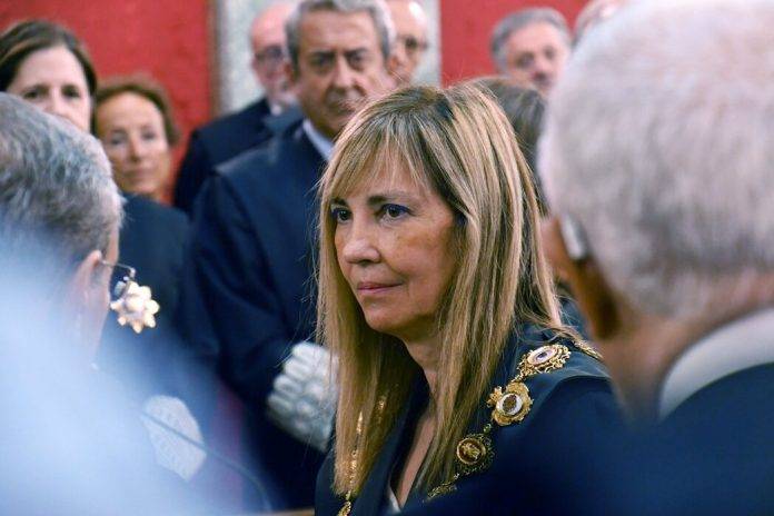 FOTOGRAFÍA. MADRID) REINO DE ESPAÑA), 04 DE SEPTIEMBRE DE 2024. María Isabel Perelló Doménech toma posesión. Acto de toma de posesión de la magistrada catalana y progre María Isabel Perelló Doménech (c), como nueva presidente del Tribunal Supremo y Consejo General del Poder Judicial, en el Salón de Plenos del Alto Tribunal del Reino de España. Al acto además de los magistrados y la Sala de Gobierno del Tribunal Supremo y los vocales del Consejo General del Poder Judicial, han asistido entre otras autoridades el presidente del Tribunal Constitucional, Cándido Conde-Pumpido; la presidente del Congreso, Francina Armengol; el ministro de la Presidencia, Justicia y Relaciones con las Cortes, Félix Bolaños; y la ministra de Defensa, Margarita Robles. Lasvocesdelpueblo (Ñ Pueblo) 