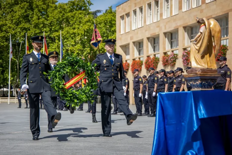 FOTOGRAFÍA. LOGROÑO (LA RIOJA) REINO DE ESPAÑA), 11 DE JUNIO DE 2024. La inestabilidad persistirá el lunes con precipitaciones.- La Policía Nacional ha homenajeado este lunes a cinco agentes heridos o asesinados por ETA que estaban destinados o afincados en La Rioja, dentro del acto conmemorativo del Día de las Víctimas del Terrorismo en este cuerpo, en Logroño. Efe