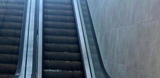 FOTOGRAFÍA. MODI'IN-MACCABIM-RE'UT (ISRAEL), 15 DE SEPTIEMBRE DE 2024. Detalle de una metralla que cayó en la estación de tren de Modi'in-Maccabim-Re'ut la la más nueva de las ciudades del Estado de Israel, ubicada en el centro geográfico del país, a 300 metros de altitud sobre el nivel del mar. Inteligencia militar del Ejército de Defensa de Israel/Lasvocesdelpueblo (Ñ Pueblo)