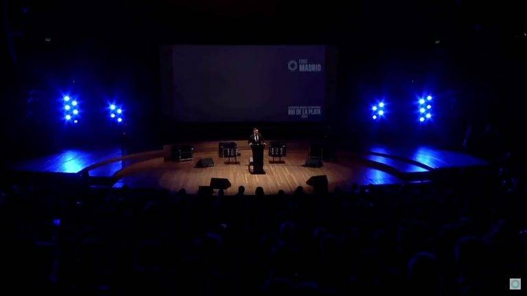 FOTOGRAFÍA. BUENOS AIRES (REPÚBLICA DE ARGENTINA), 05 DE SEPTIEMBRE DE 2024. Declaración del Río de la Plata: Edmundo González Urrutia presidente electo y legítimo de Venezuela. El líder de la Resistencia VOX, Santiago Abascal Conde, y su homólogo presidente de la República de Argentina, Javier Gerardo Milei, participaron hoy en el acto de apertura del "III Encuentro Regional Foro Madrid – Río de la Plata", en Buenos Aires (Argentina); un encuentro multitudinario que pretende ser, además, «apoyo a la oposición venezolana y grito en favor de la libertad». Entre los participantes destacan los ministros de Relaciones Exteriores y de Defensa argentinos Diana Mondino, y Luis Petri; Manuel Adorni, vocero de la Presidencia de la nación argentina; Ernesto Araújo, excanciller de Brasil y asesor del Área Internacional de la Fundación Disenso; José Antonio Kast, fundador y presidente del Partido Republicano de Chile; el escritor venezolano Alejandro Peña Esclusa; Hermann Leopoldo Tertsch del Valle-Lersundi (Hermann Tertsch), eurodiputado y vicepresidente del grupo Patriotas por Europa del Parlamento Europeo; José María Figaredo, secretario general del Grupo Parlamentario VOX; Mark Klugmann, redactor de discursos de Ronald Reagan; y Alberto Benegas Lynch, presidente de la Sección Ciencias Económicas de la Academia Nacional de Ciencias de Buenos Aires. Lasvocesdelpueblo (Ñ Pueblo)