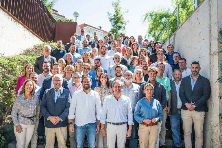 FOTOGRAFÍA. SALOU (PROVINCIA DE TARRAGONA) CATALUÑA (REINO DE ESPAÑA), 14 DE SEPTIEMBRE DE 2024. Tiempo estable este domingo.- Gran demostración de fuerza de Vox en Salou en su gran acto público, "Para que Cataluña siga siendo Cataluña". En él participan la portavoz del Grupo Municipal en el Ayuntamiento de Salou y diputada provincial, Ana Belén Rodríguez Ros; el presidente del Comité Ejecutivo Provincial (CEP) de Vox y diputado número uno por la provincia al Parlament de Catalunya, Sergio Macian de Greef; el diputado número uno por Barcelona al Congreso de los Diputados, Juan José Aizcorbe Torra; y el secretario general de Vox, presidente del Grupo Parlamentario en la cámara catalana, quien fue, ha sido y continuará siendo el blanco de la antiEspaña y el socialismo azul, Ignacio Garriga Vaz de Conceiçao. Lasvocesdelpueblo (Ñ Pueblo)