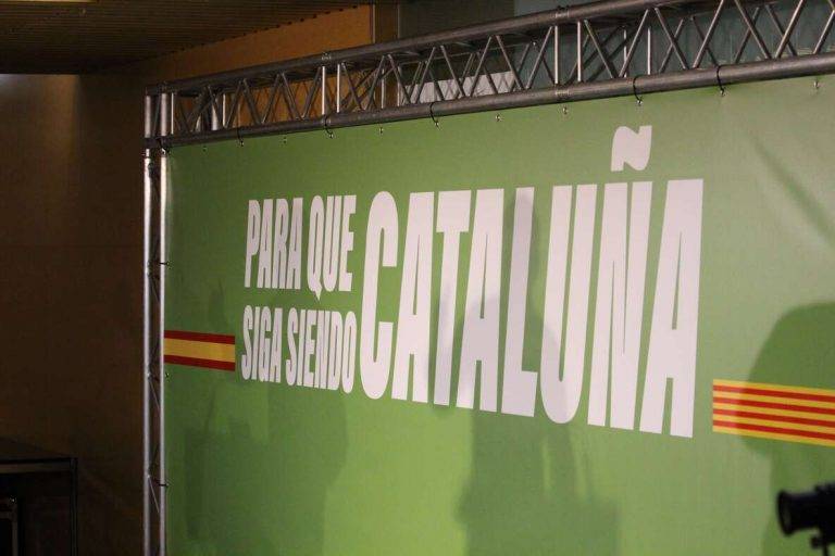 FOTOGRAFÍA. SALOU (PROVINCIA DE TARRAGONA) CATALUÑA (REINO DE ESPAÑA), 14 DE SEPTIEMBRE DE 2024. Cielos poco nubosos en general el lunes. Gran demostración de fuerza de Vox en Salou en su gran acto público, "Para que Cataluña siga siendo Cataluña". En él participan la portavoz del Grupo Municipal en el Ayuntamiento de Salou y diputada provincial, Ana Belén Rodríguez Ros; el presidente del Comité Ejecutivo Provincial (CEP) de Vox y diputado número uno por la provincia al Parlament de Catalunya, Sergio Macian de Greef; el diputado número uno por Barcelona al Congreso de los Diputados, Juan José Aizcorbe Torra; y el secretario general de Vox, presidente del Grupo Parlamentario en la cámara catalana, quien fue, ha sido y continuará siendo el blanco de la antiEspaña y el socialismo azul, Ignacio Garriga Vaz de Conceiçao. Lasvocesdelpueblo (Ñ Pueblo)