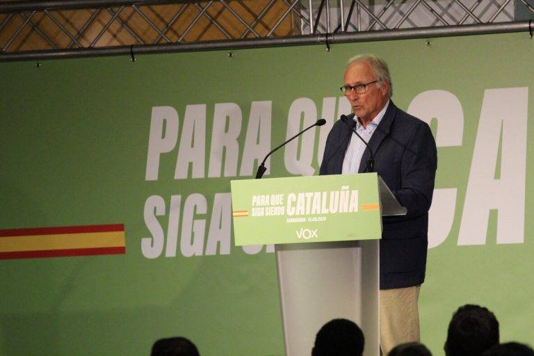 FOTOGRAFÍA. SALOU (PROVINCIA DE TARRAGONA) CATALUÑA (REINO DE ESPAÑA), 14 DE SEPTIEMBRE DE 2024. Gran demostración de fuerza de Vox en Salou en su gran acto público, "Para que Cataluña siga siendo Cataluña". En él participan la portavoz del Grupo Municipal en el Ayuntamiento de Salou y diputada provincial, Ana Belén Rodríguez Ros; el presidente del Comité Ejecutivo Provincial (CEP) de Vox y diputado número uno por la provincia al Parlament de Catalunya, Sergio Macian de Greef; el diputado número uno por Barcelona al Congreso de los Diputados, Juan José Aizcorbe Torra; y el secretario general de Vox, presidente del Grupo Parlamentario en la cámara catalana, quien fue, ha sido y continuará siendo el blanco de la antiEspaña y el socialismo azul, Ignacio Garriga Vaz de Conceiçao. Lasvocesdelpueblo (Ñ Pueblo)
