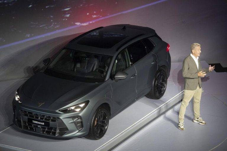 FOTOGRAFÍA. BARCELONA (REINO DE ESPAÑA), 03 DE SEPTIEMBRE DE 2024. SEAT: "Tendremos que reducir la producción en España". El consejero delegado de Seat y Cupra, Wayne Griffiths, en la presentación este martes en Barcelona del modelo Cupra Terramar. Efe