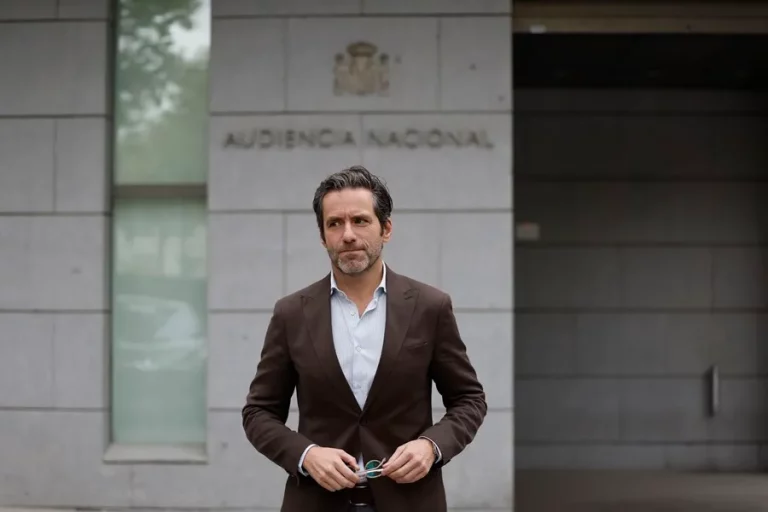 FOTOGRAFÍA. MADRID (REINO DE ESPAÑA), 14 DE OCTUBRE DE 2024. Caso Koldo: La Fiscalía rechaza la querella del PP contra el PSOE financiación irregular. El portavoz del PP, Francisco de Borja Sémper Pascual (Borja Sémper), tras presentar este lunes en la Audiencia Nacional una querella contra el PSOE por el caso Koldo. Efe