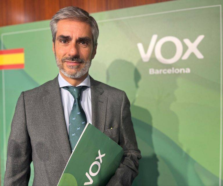FOTOGRAFÍA. BARCELONA (REINO DE ESPAÑA, 23 DE OCTUBRE DE 2024.- Gonzalo de Oro-Pulido Plaza, presidente del Grupo Municipal de VOX en el Ayuntamiento de Barcelona. Lasvocesdelpueblo (Ñ Pueblo)